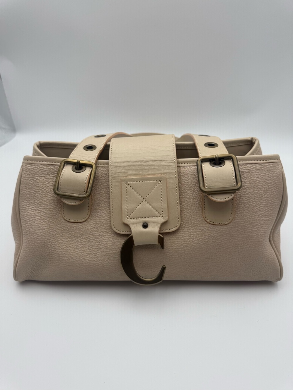Chloe Beige Shoulder Bag with Gold Hardware - Picture 2 of 8